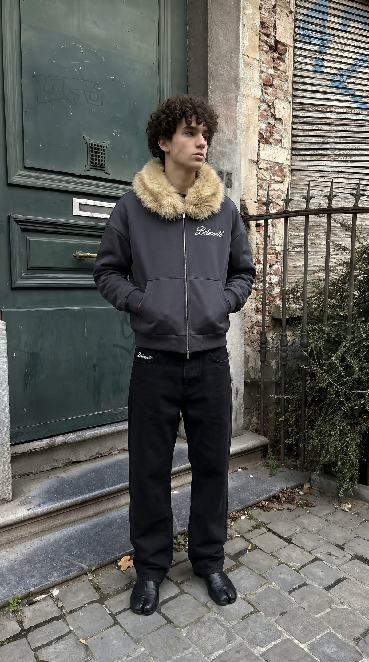 Heavyweight Fur-Trim Zip-Up Hoodie Black