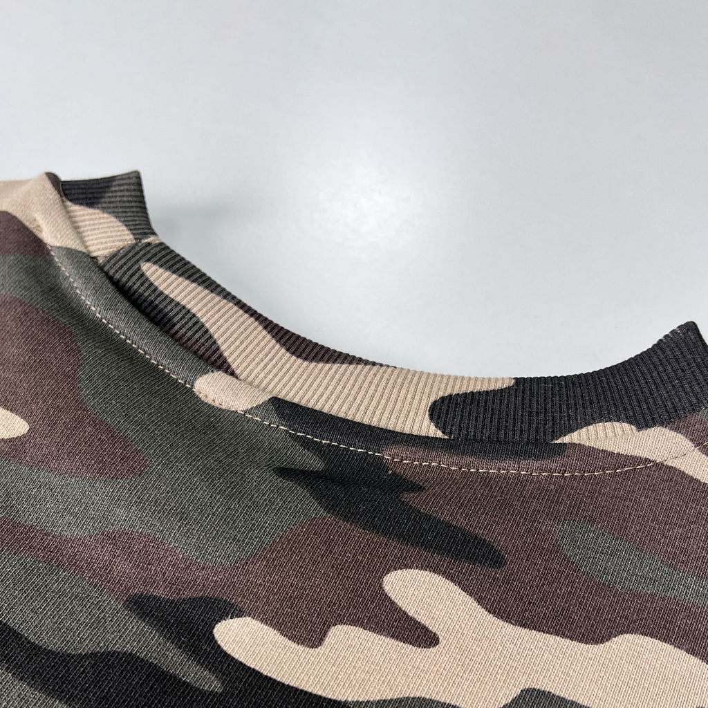 Camo Cropped Sweatshirt